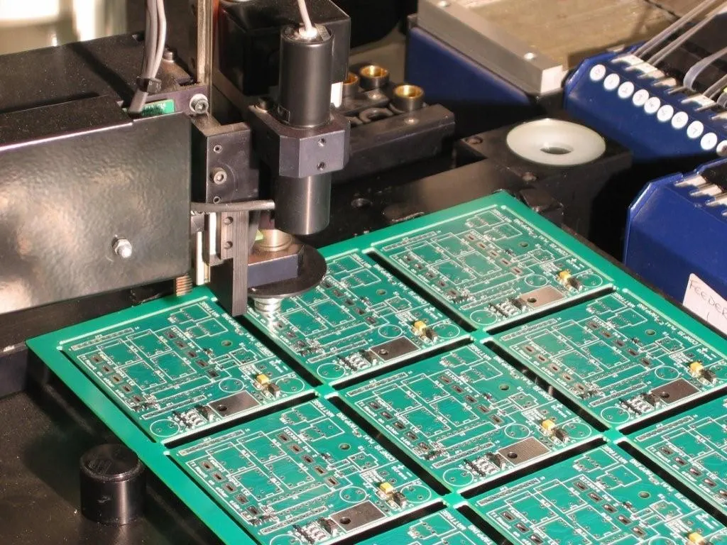 So bewerten Sie das Fertigungsrisiko von PCB anhand von EDA- und KiCad-Trends Artikelbild für PCB-Fertigung und PCBA-Käuferwissen